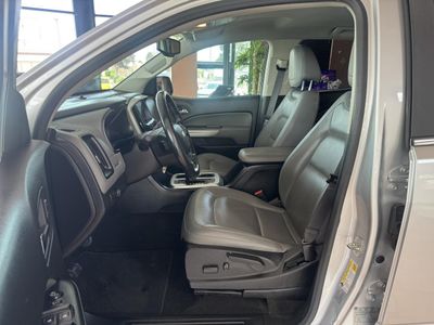 2016 Chevrolet Colorado LT — photo 8 view