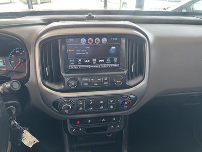2016 Chevrolet Colorado LT — photo 10 view