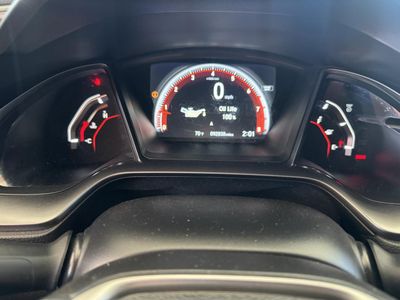 2018 Honda Civic — photo 10 view