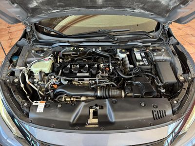 2018 Honda Civic — photo 16 view