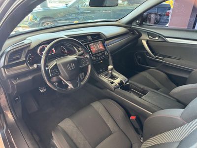 2018 Honda Civic — detail view