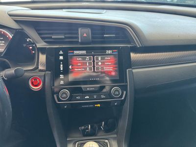 2018 Honda Civic — photo 9 view