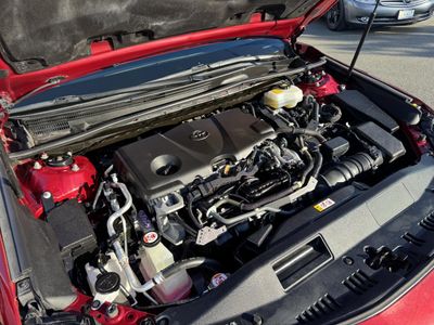 2018 Toyota Camry Hybrid — photo 16 view