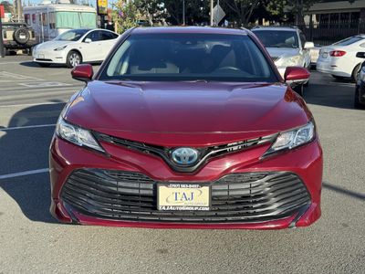 2018 Toyota Camry Hybrid — photo 27 view