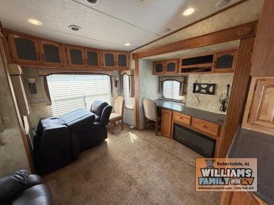 2011 Coachmen Brookstone - Photo 4