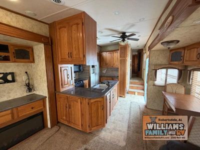 2011 Coachmen Brookstone - Photo 7