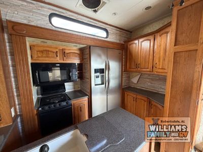 2011 Coachmen Brookstone - Photo 8