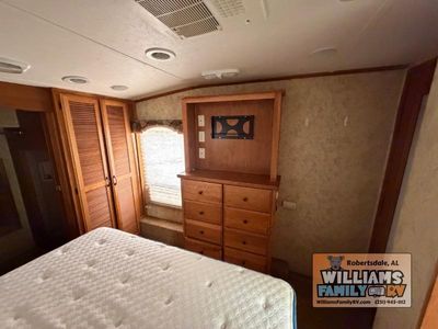 2011 Coachmen Brookstone - Photo 16