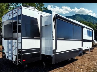 2026 Brinkley RV Model Z - Photo 2