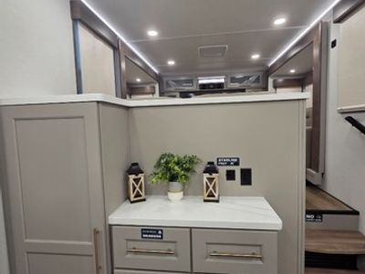 2026 Alliance RV Paradigm - Photo 9