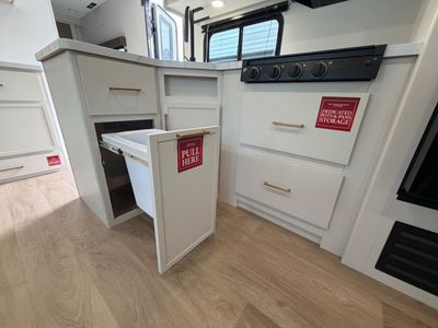 2026 Grand Design Transcend - Photo 11