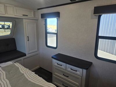 2023 Dutchmen Atlas - Photo 23