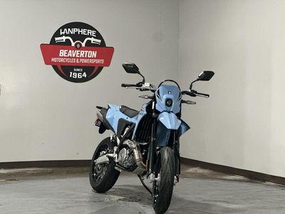 2025 Suzuki DR-Z4SMM5 - Photo 2