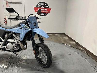 2025 Suzuki DR-Z4SMM5 - Photo 3