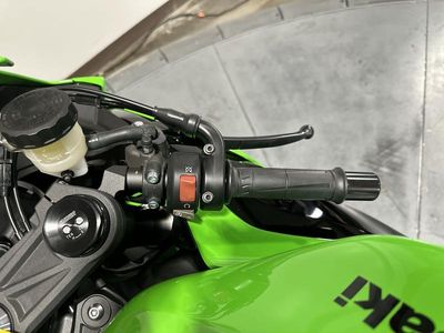 2026 Kawasaki Ninja ZX-6R - Photo 13