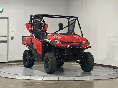 2025 Honda Pioneer 1000 Deluxe - Photo 2