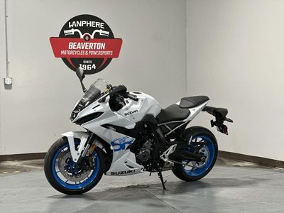 2026 Suzuki GSX-8R - Photo 2