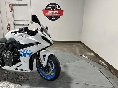 2026 Suzuki GSX-8R - Photo 10