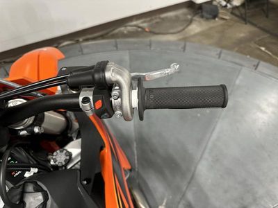 2025 KTM 450 SX-F - Photo 13