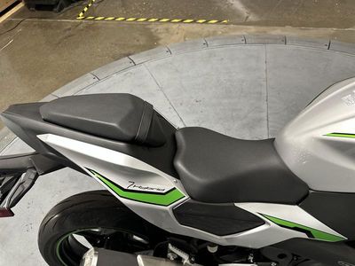 2024 Kawasaki Ninja 7 Hybrid ABS - Photo 11