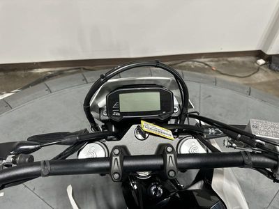 2025 Suzuki DR-Z4SMM5 - Photo 12