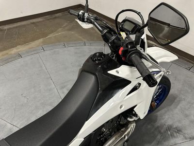 2025 Suzuki DR-Z4SMM5 - Photo 15