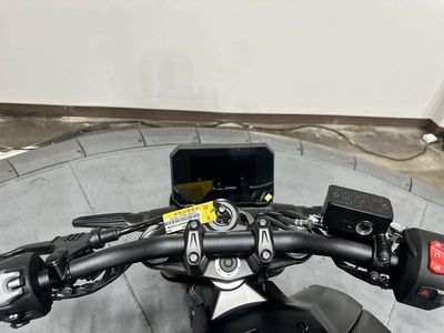 2026 Suzuki GSX-8T - Photo 12