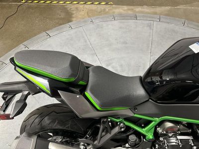2025 Kawasaki Z H2 SE ABS - Photo 11