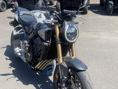 2024 Honda CB650R E-Clutch - Photo 1
