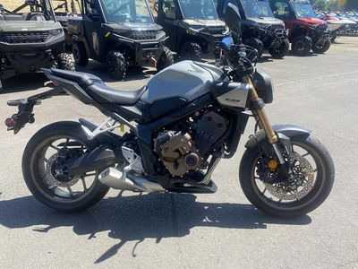 2024 Honda CB650R E-Clutch - Photo 3
