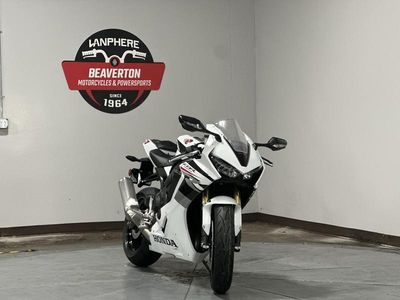 2026 Honda CBR1000RR - Photo 1