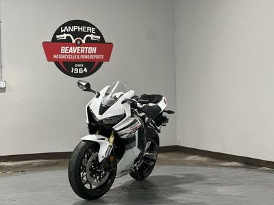 2026 Honda CBR1000RR - Photo 2