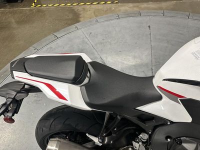 2026 Honda CBR1000RR - Photo 11