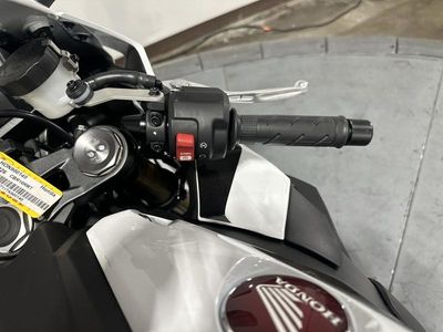 2026 Honda CBR1000RR - Photo 13