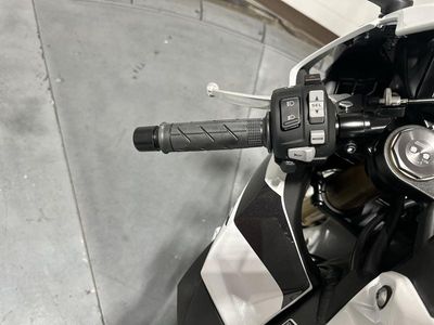 2026 Honda CBR1000RR - Photo 14