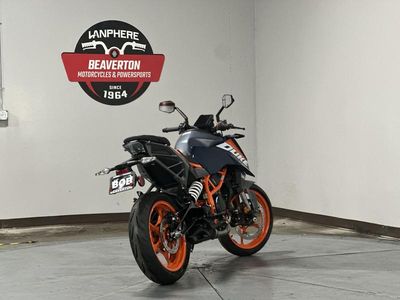 2025 KTM 390 Duke - Photo 6