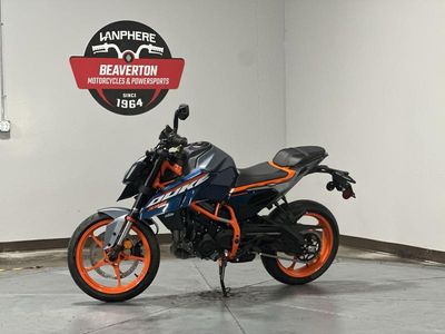 2025 KTM 390 Duke - Photo 8