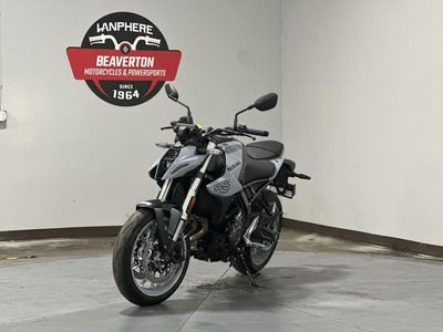2024 Suzuki GSX-8S - Photo 2