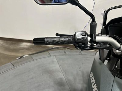 2024 Suzuki V-Strom 800 - Photo 14