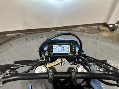 2025 Suzuki DR-Z4SMM5 - Photo 12