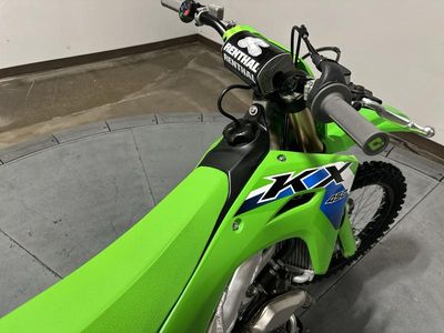 2026 Kawasaki KX450 - Photo 15