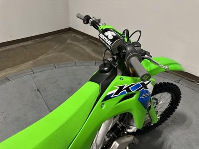 2026 Kawasaki KX450 - Photo 15