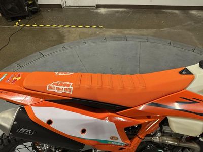 2025 KTM 350 EXC-F Champion Edition - Photo 11