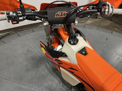 2025 KTM 350 EXC-F Champion Edition - Photo 15