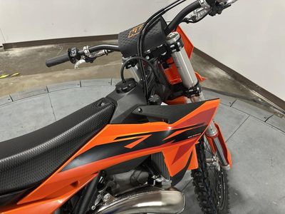 2025 KTM 250 SX - Photo 11