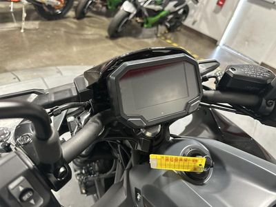 2025 Kawasaki Z650 - Photo 11