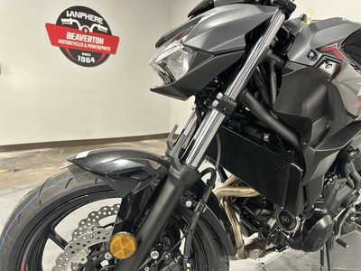 2025 Kawasaki Z650 - Photo 12