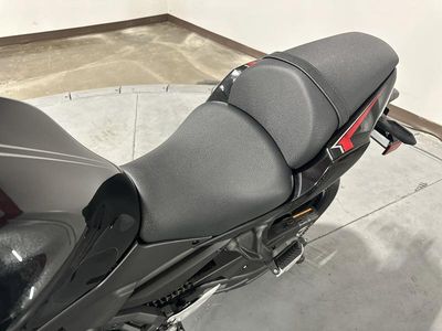2025 Kawasaki Z650 - Photo 10