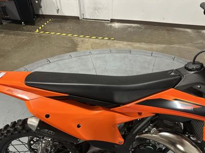 2025 KTM 125 SX - Photo 11