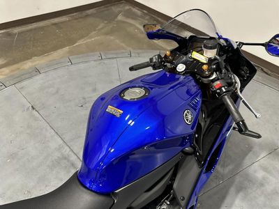 2025 Yamaha YZF-R7 - Photo 15
